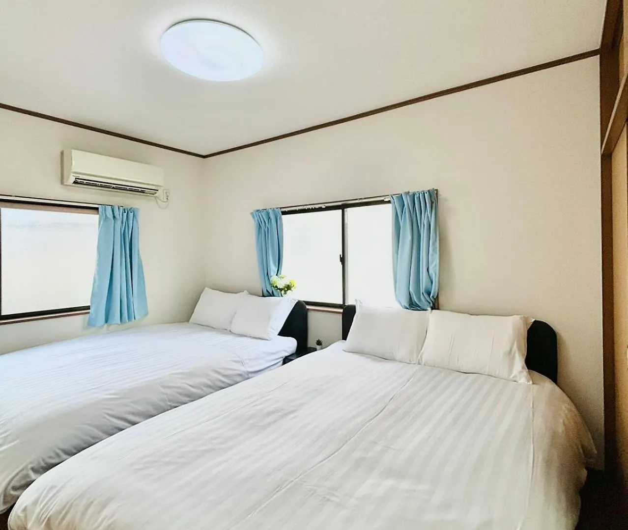 Holiday Akabane House Tokyo 0*,  Japan